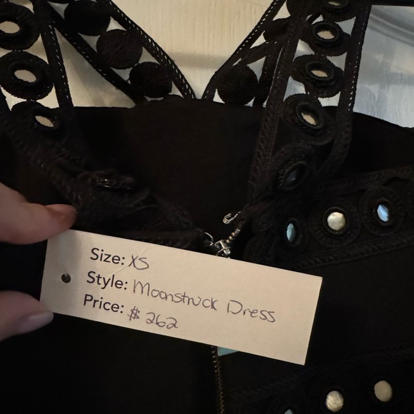 Black midi dress - Picture 4 of 4